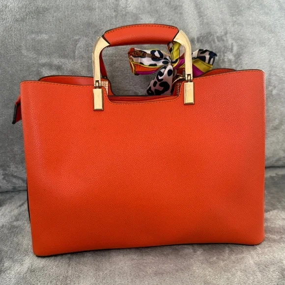 🧡GUC Orange Structured Handbag 🧡 - Picture 3 of 13
